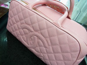 シャネルキャビアスキンボストン